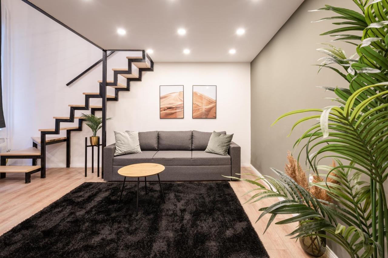 D24 - Historic Quarter Design Loft - Best Location By Bqa ブダペスト エクステリア 写真